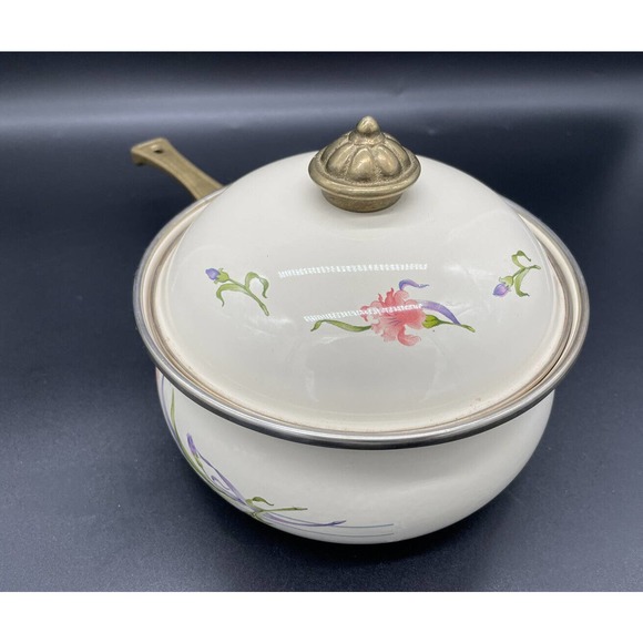 LINCOWARE ENAMEL SAUCEPAN 5 INCH WITH LID BRASS HANDLE VINTAGE 5" Saucepan - Picture 4 of 14